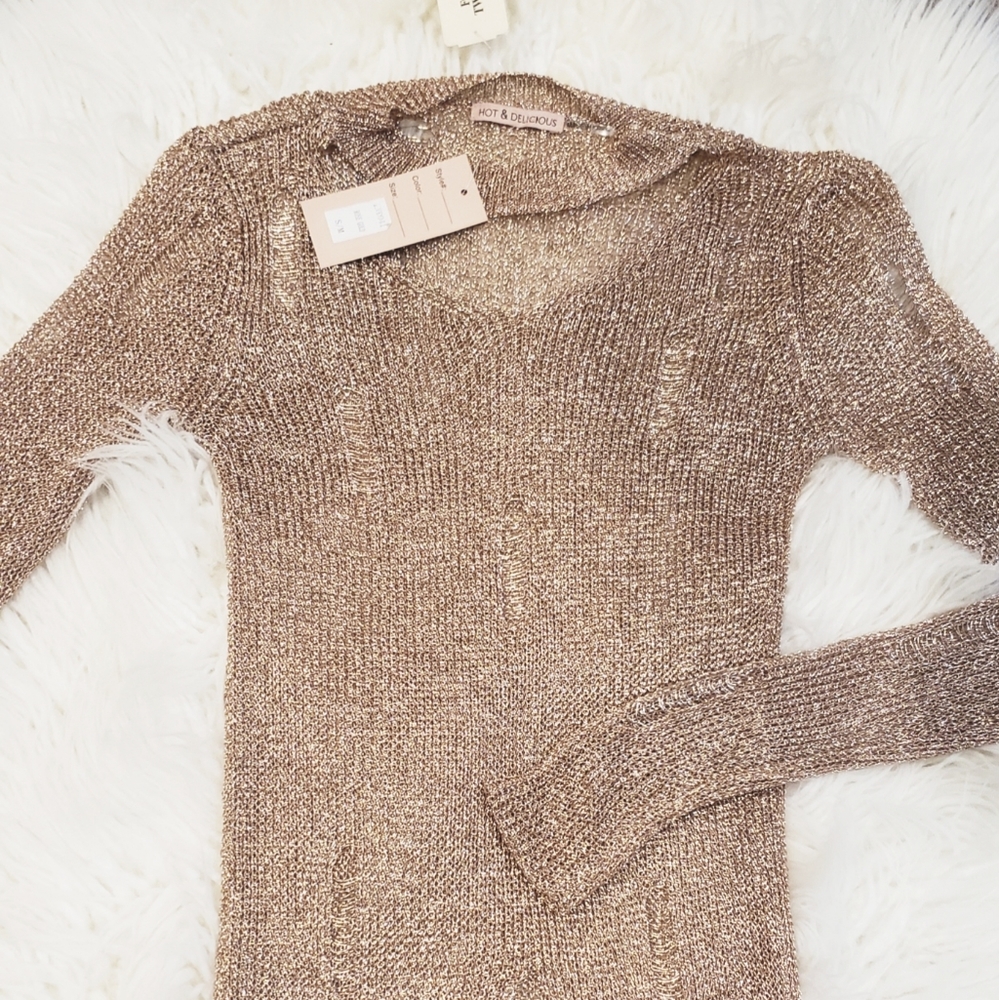 🖤Rose gold longline shirt choker style neckline🖤